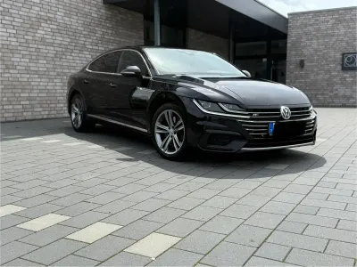 Gebraucht VW Arteon R-line 239 PS (175 kW) 2018 Schwarz Kleinwagen