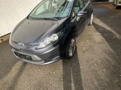 Gebraucht Ford Fiesta Ambiente 60 PS (44 kW) 2009 Blau Limousine