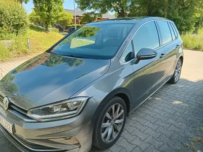 Gebraucht VW Golf Sportsvan Comfortline 116 PS (85 kW) 2018 Grau Van / Kleinbus