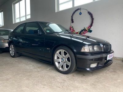 BMW 323 Compact
