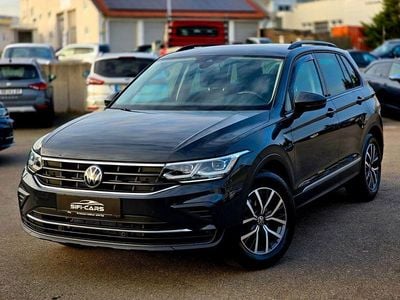 Uranograu Gebraucht 2023 VW Tiguan Life SUV | 22.700 € (Guter Preis)