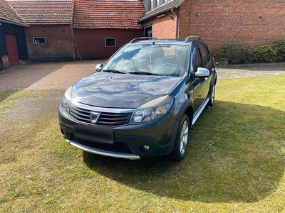 Gebraucht Dacia Sandero Stepway 84 PS (61 kW) 2011 Grau Limousine
