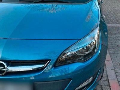 Gebraucht Opel Astra Innovation 136 PS (100 kW) 2016 Blau Limousine