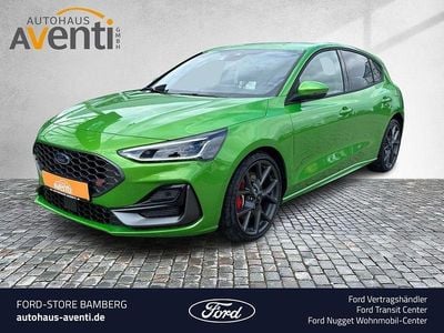 Grün Neu 2025 Ford Focus ST Limousine | 39.675 € (Fairer Preis)
