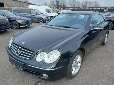 Gebraucht Mercedes CLK240 Avantgarde 170 PS (125 kW) 2003 Schwarz Coupé