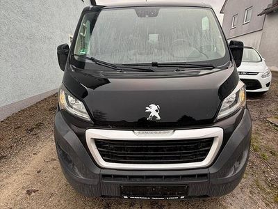 Schwarz Gebraucht 2016 Peugeot Boxer Van | 12.550 € (Teuer)