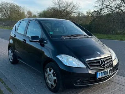 Gebraucht Mercedes A160 95 PS (69 kW) 2010 Schwarz Limousine