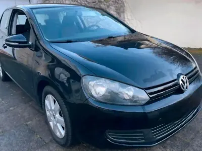 Gebraucht VW Golf VI 85 PS (62 kW) 2009 Schwarz Kleinwagen