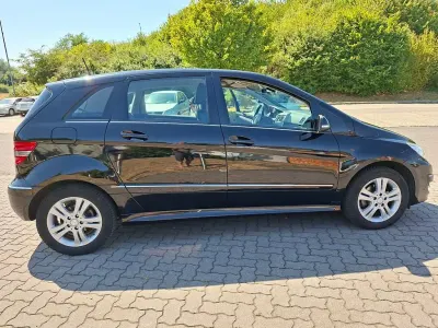 Gebraucht Mercedes B200 136 PS (100 kW) 2009 Schwarz Van / Kleinbus