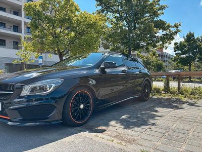 Gebraucht Mercedes CLA200 Shooting Brake AMG 156 PS (114 kW) 2015 Schwarz Kombi