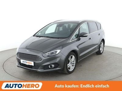 Grau Gebraucht 2019 Ford S-MAX Titanium Van / Kleinbus | 18.250 € (Fairer Preis)