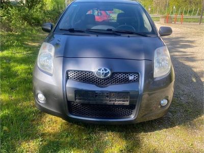 gebraucht Toyota Yaris 1.8 TS 133PS~8Fachbereift~Klima