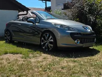 Gebraucht Peugeot 207 CC Platinum 150 PS (110 kW) 2008 Grau Cabrio