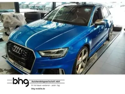 Gebraucht Audi RS3 Sport 400 PS (294 kW) 2019 Arablau kristalleffekt Limousine