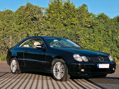 Schwarz Gebraucht 2004 Mercedes CLK240 Avantgarde Coupé | 4.400 € (Teuer)