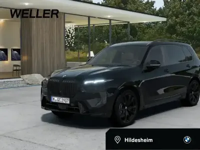 Gebraucht BMW X7 M Sport 340 PS (250 kW) 2024 Black sapphire (schwarz) SUV