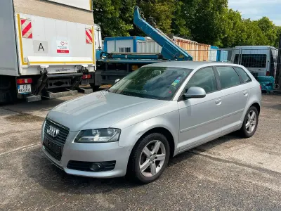Gebraucht Audi A3 102 PS (75 kW) 2010 Silber Kleinwagen