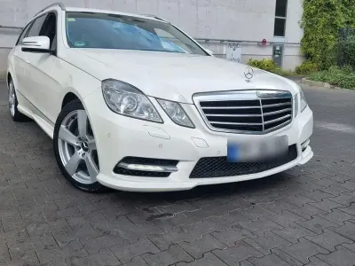 Gebraucht Mercedes E300 Avantgarde 231 PS (169 kW) 2012 Weiß Kombi