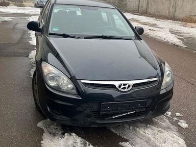 Gebraucht Hyundai i30 Classic 109 PS (80 kW) 2010 Schwarz Kombi