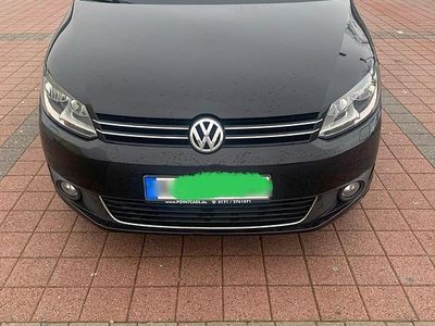 Gebraucht VW Touran 140 PS (102 kW) 2012 Schwarz Van / Kleinbus