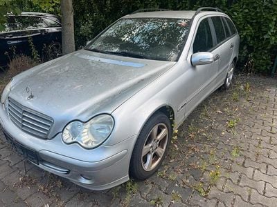 Mercedes C200