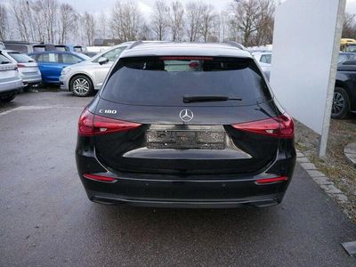 Gebraucht Mercedes C180 Avantgarde 170 PS (125 kW) 2023 Schwarz (metallic) Kombi