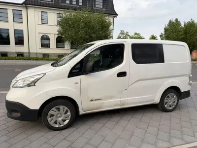 Gebraucht Nissan e-NV200 Comfort 80 kW (109 PS) 2021 Weiß Van / Kleinbus