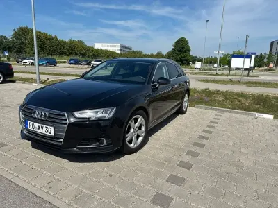 Gebraucht Audi A4 Sport 150 PS (110 kW) 2018 Schwarz Kombi