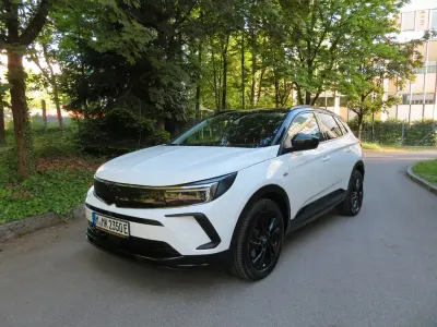 Gebraucht Opel Grandland X GS Line 224 PS (164 kW) 2023 Weiß SUV