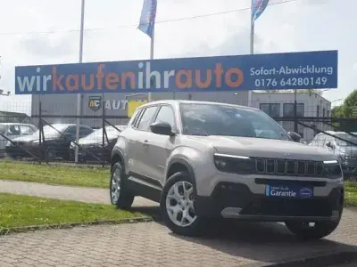 Usata Jeep Avenger Overland 146 CV (107 kW) 2025 Bianco SUV
