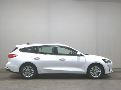 Gebraucht Ford Focus Titanium 120 PS (88 kW) 2021 Weiss Kombi