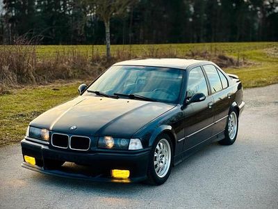 Usata BMW 320 M Sport 150 CV (110 kW) 1992 Nero Berlina