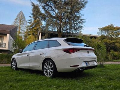 Second-hand Seat Leon FR 204 CP (150 kW) 2021 Alb Berlinǎ