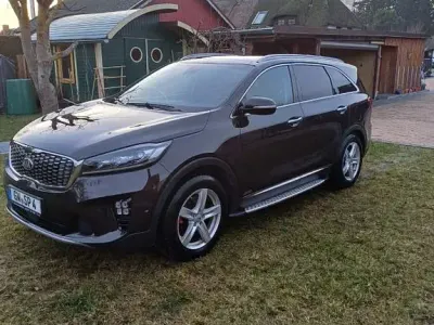 Używany Kia Sorento GT-Line 200 KM (147 kW) 2018 Brązowy SUV