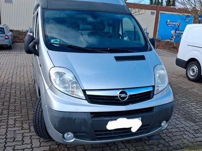 Gebraucht Opel Vivaro 114 PS (83 kW) 2013 Silber Van / Kleinbus