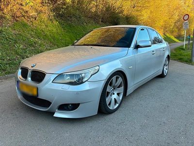 Gebraucht BMW 525 M Sport 177 PS (130 kW) 2007 Silber Limousine