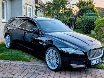 Gebraucht Jaguar XF Sportbrake Portfolio 179 PS (131 kW) 2020 Schwarz Kombi