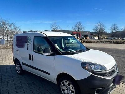 Gebraucht Fiat Doblò Easy 120 PS (88 kW) 2019 Weiß Van / Kleinbus