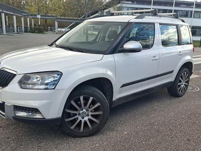 Gebraucht Skoda Yeti Outdoor 110 PS (80 kW) 2014 Weiß SUV
