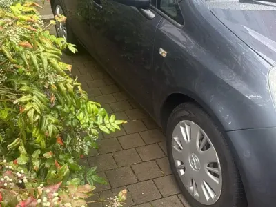 Gebraucht Opel Corsa 80 PS (58 kW) 2009 Grau Kleinwagen