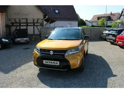 Neu Suzuki Vitara Comfort 129 PS (94 kW) 2026 Gelb SUV