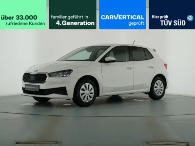 Gebraucht Skoda Fabia Ambition 95 PS (69 kW) 2023 Candyweiss Kleinwagen