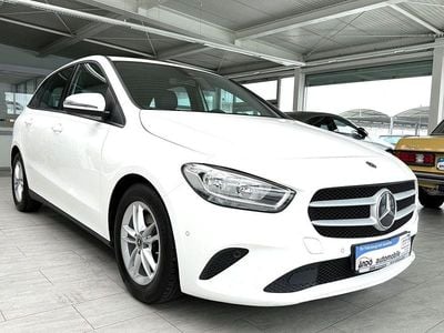 Usata Mercedes B180 Business 116 CV (85 kW) 2019 Bianco Monovolume