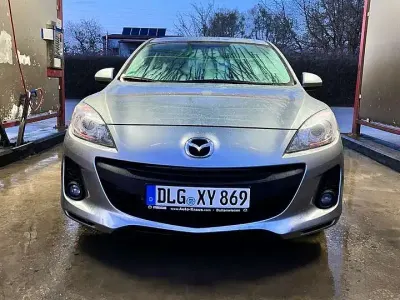 Gebraucht Mazda 3 Edition 105 PS (77 kW) 2013 Grau Kleinwagen