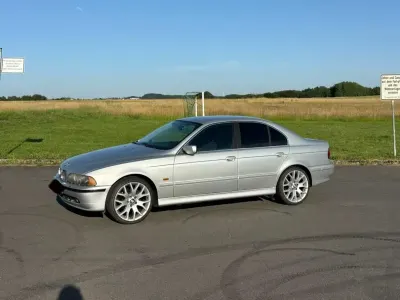 Gebraucht BMW 520 170 PS (125 kW) 2002 Silber Limousine