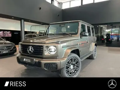 Gebraucht Mercedes G450 367 PS (269 kW) 2026 Manufaktur indiumgrau metallic SUV