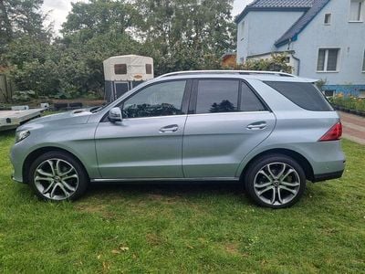 Gebraucht Mercedes GLE250 204 PS (150 kW) 2018 Silber SUV
