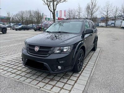 Gebraucht Fiat Freemont 170 PS (125 kW) 2014 Schwarz SUV