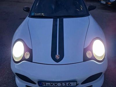 Weiß Gebraucht 2002 Porsche 911 Carrera Coupé | 28.500 € (Superpreis)