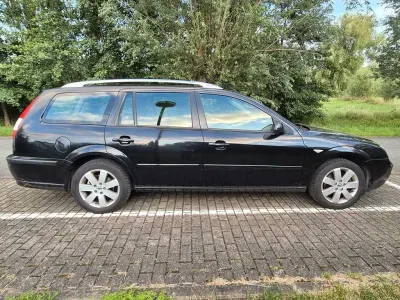 Gebraucht Ford Mondeo Titanium 145 PS (106 kW) 2006 Schwarz Limousine